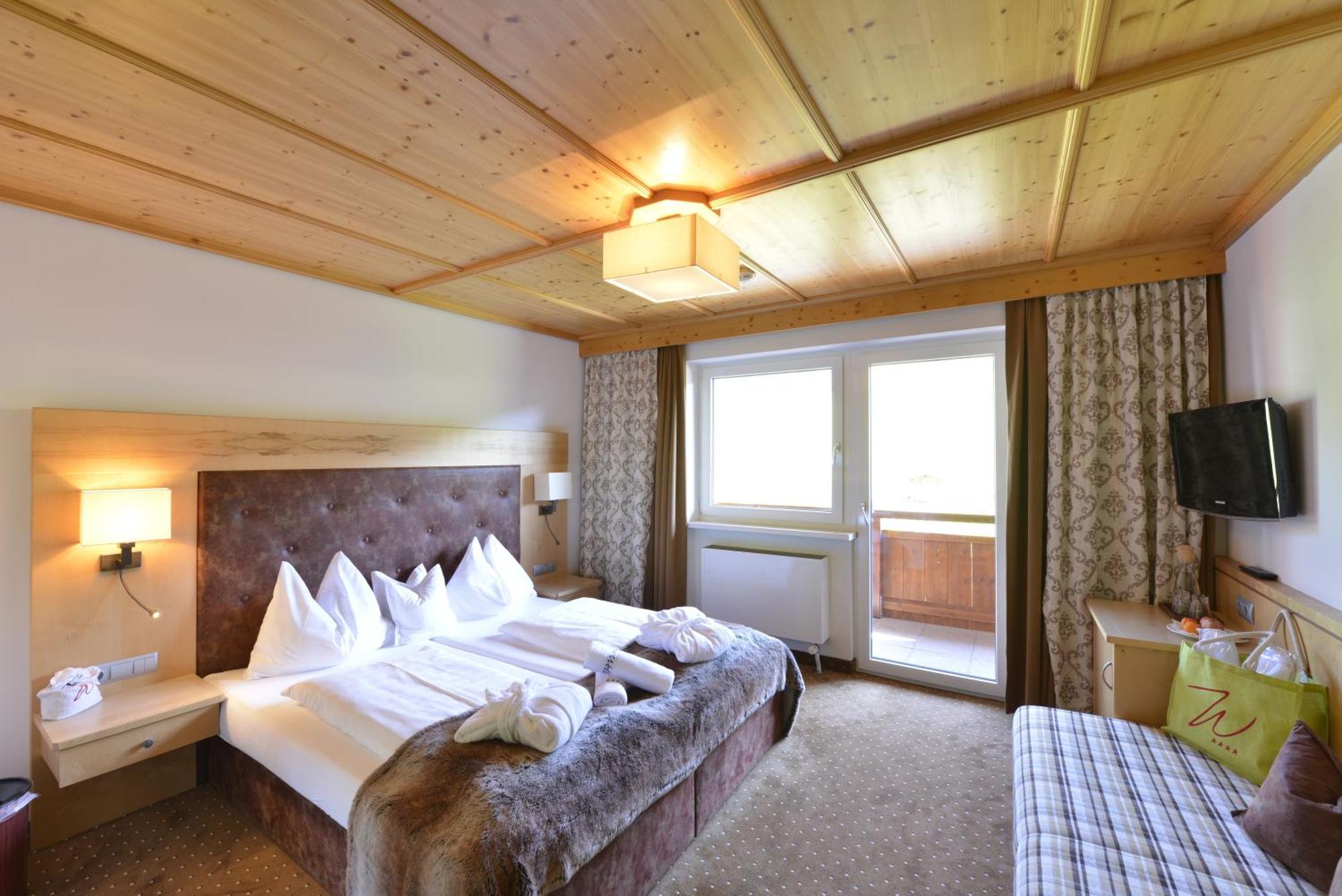 Hotel & Alpin Lodge Der Wastlhof Niederau Exteriör bild